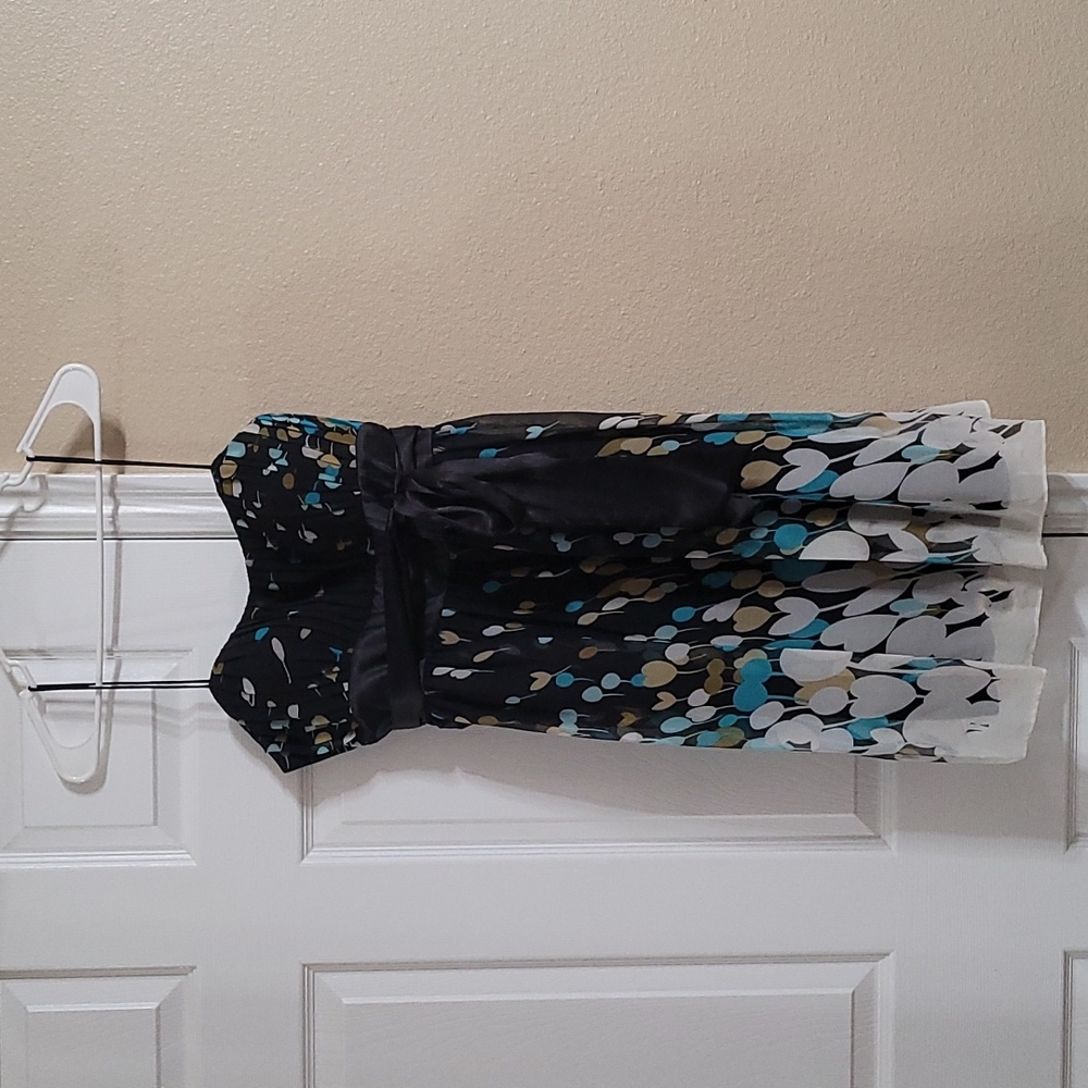 Dressbarn petite black floral knee length dress, size 16P